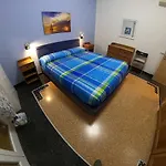 Gentile A 200 Metri Dal Mare Appartamento *